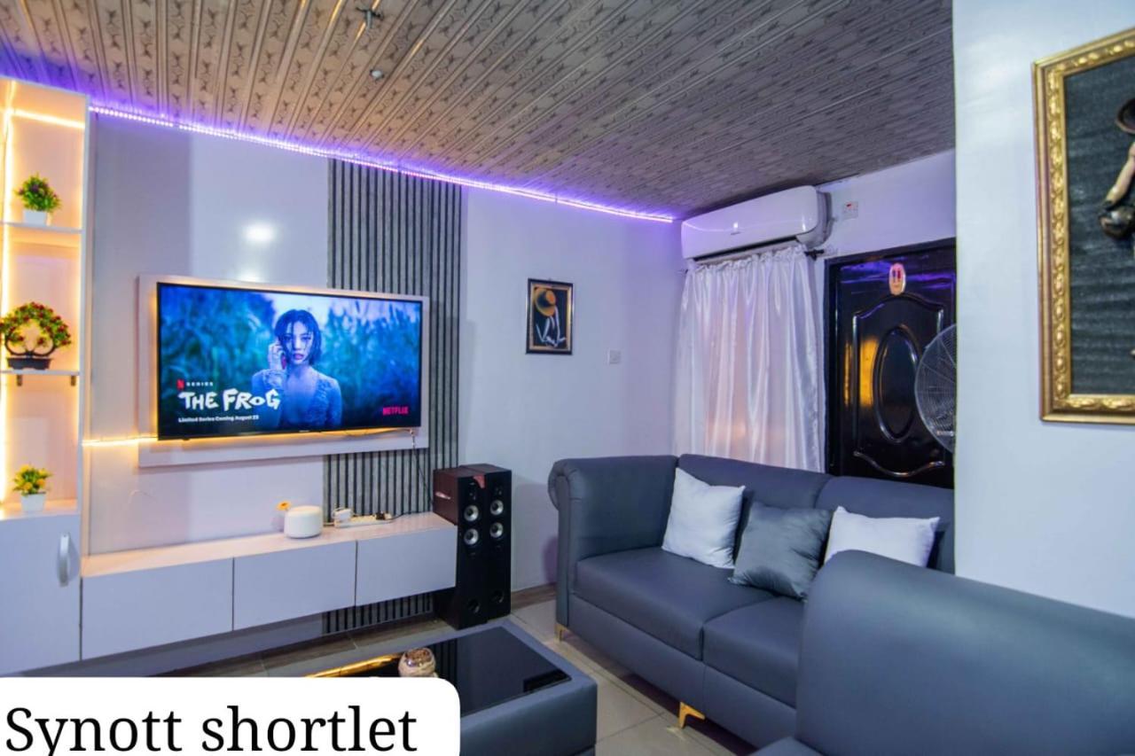 Synott Apartment Икеджа Екстериор снимка
